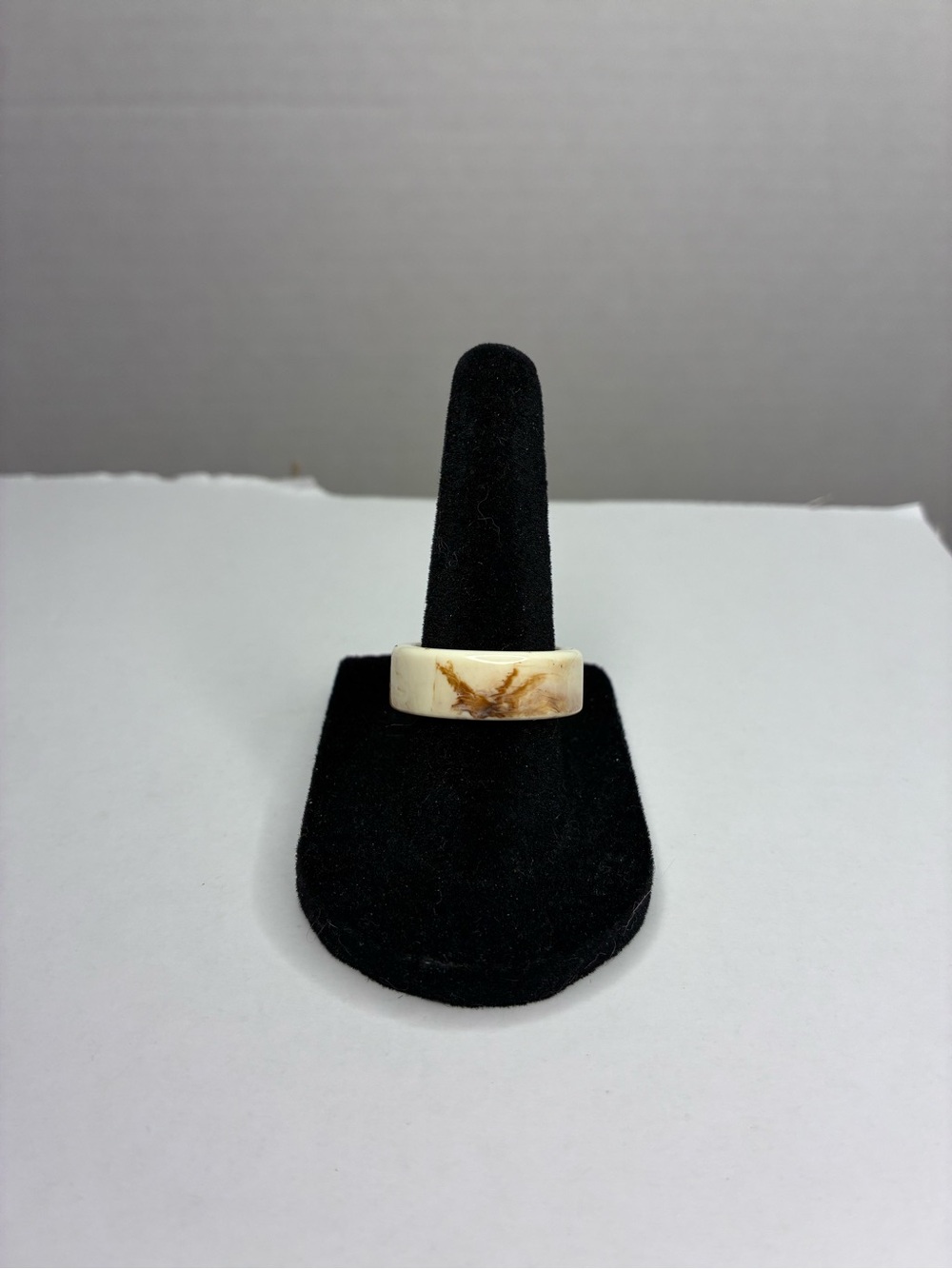 Chunky Marble Style Cream And Brown Colored Swirl Casual Resin Boho Ring Size 7
